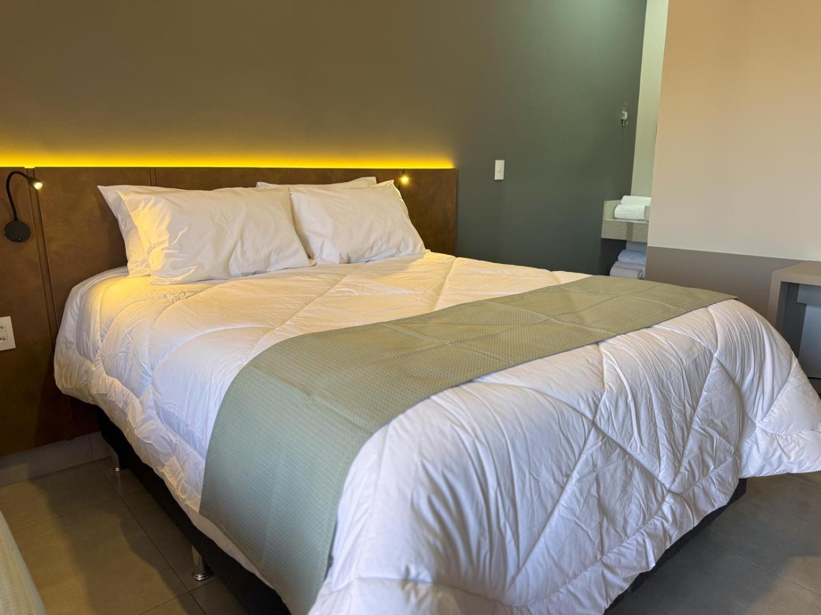 Ondara Flat Hotel Andradina Extérieur photo